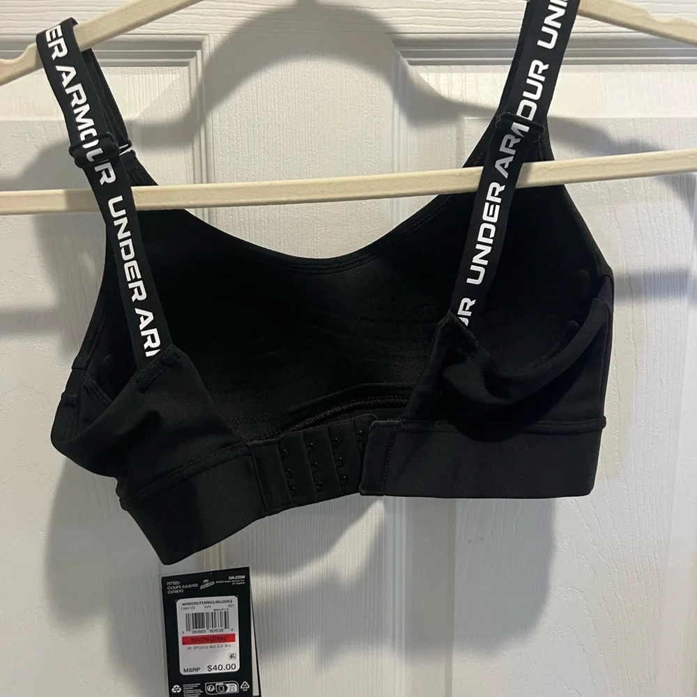 🆕 NWT Under Armour Infinity Mid 2.0 Black Sports Bra with Logo Straps - Picture 6 of 8